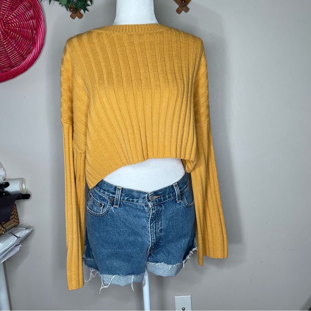 5/$25 Fashion Nova mustard cropped knit sweater